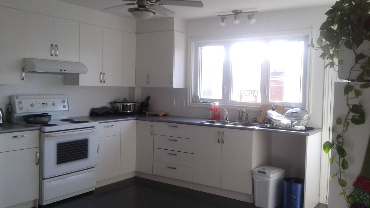 793 5e Avenue #2 - Photo 2 of 4