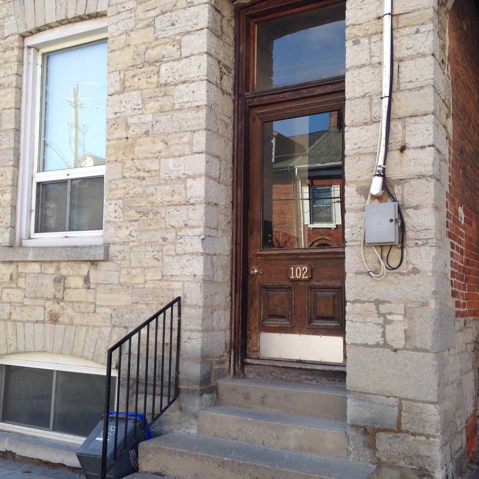 102 Queen St #1 - Photo 2 of 7