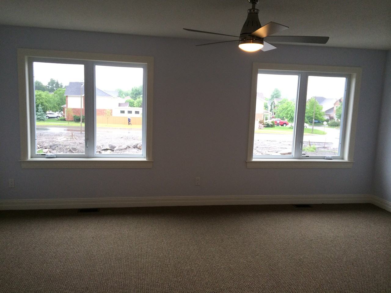 170 West Ridge Dr - Photo 2 of 12