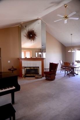 1333 Augusta Ct E - Photo 2 of 6