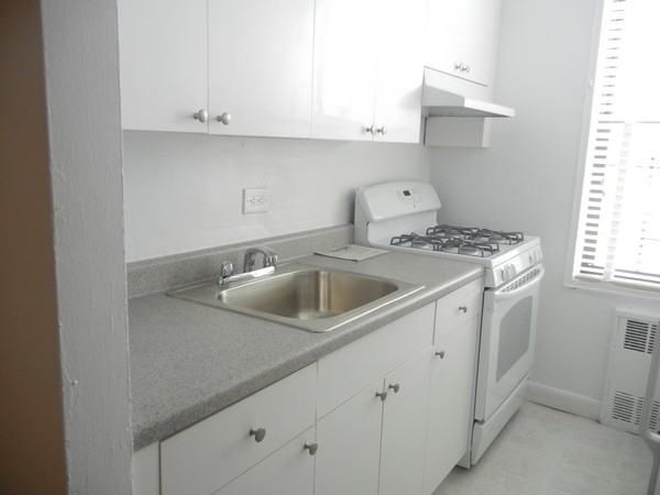 2611 E 13th St #3C - Photo 3 of 3