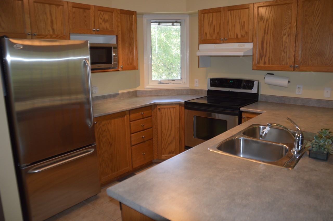 71 Strathaven Private - Photo 3 of 11