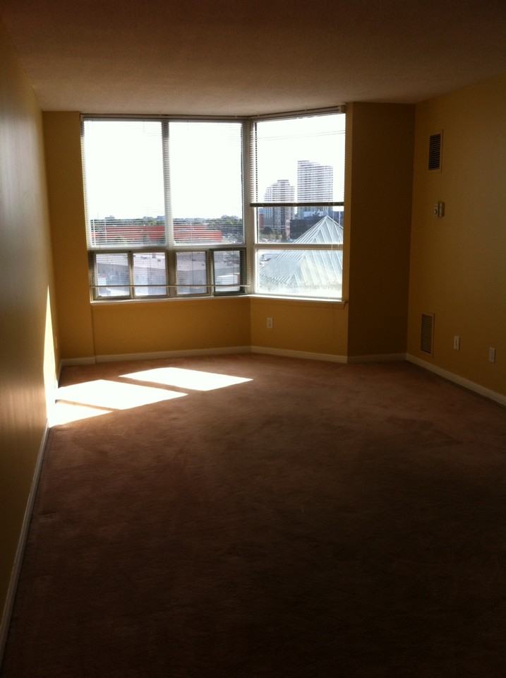 30 Corporate Dr - Photo 2 of 5