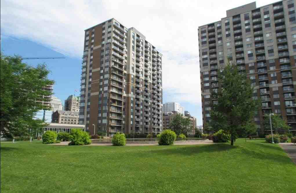 650 Rue Jean d'Estrées #1409
