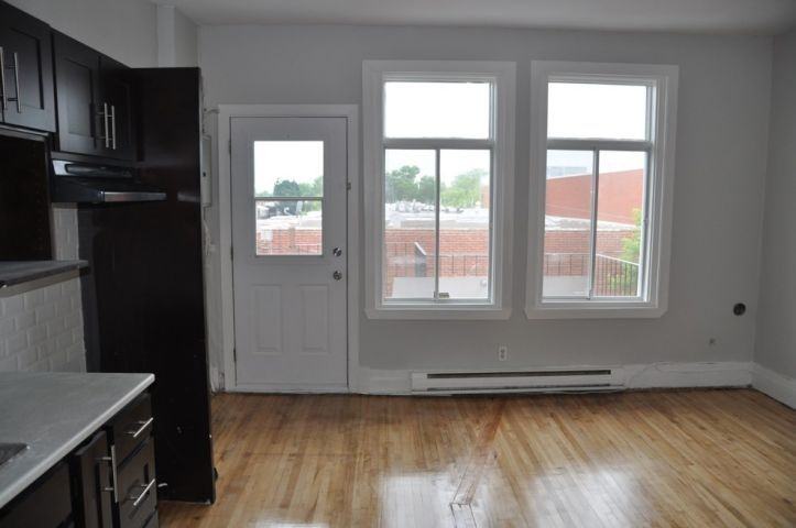 5541 Av Bannantyne #5543-5541 - Photo 2 of 9