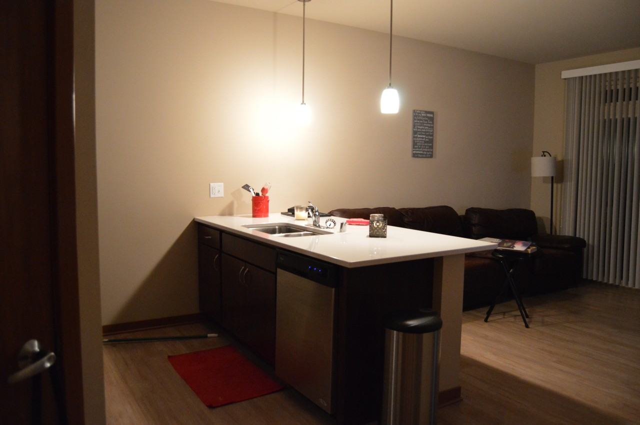 2400 Parmenter St - Photo 2 of 8