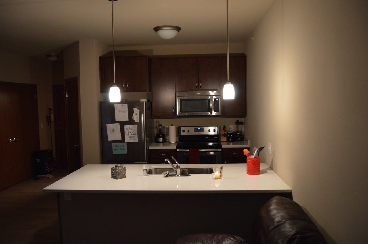 2400 Parmenter St - Photo 3 of 8