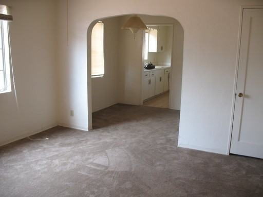 605 N Swan Rd - Photo 2 of 5
