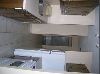 608 9 St SW #2717 - Photo 3 of 5