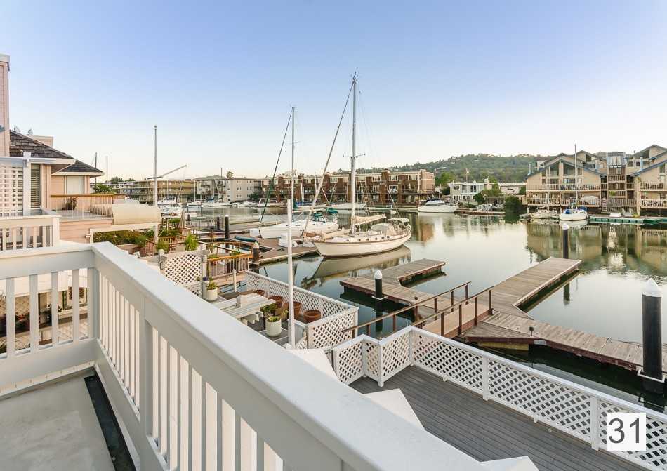 22 Mooring Rd - Photo 2 of 21