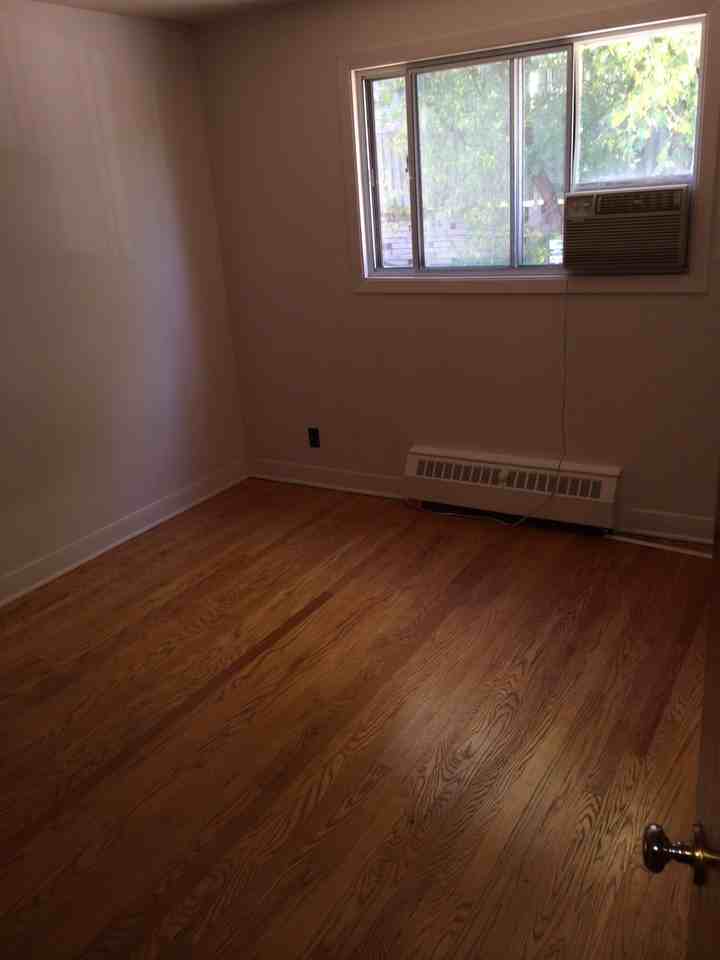 989 Montreal Rd - Photo 3 of 3