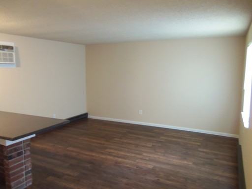 510 E Harrison St - Photo 2 of 5