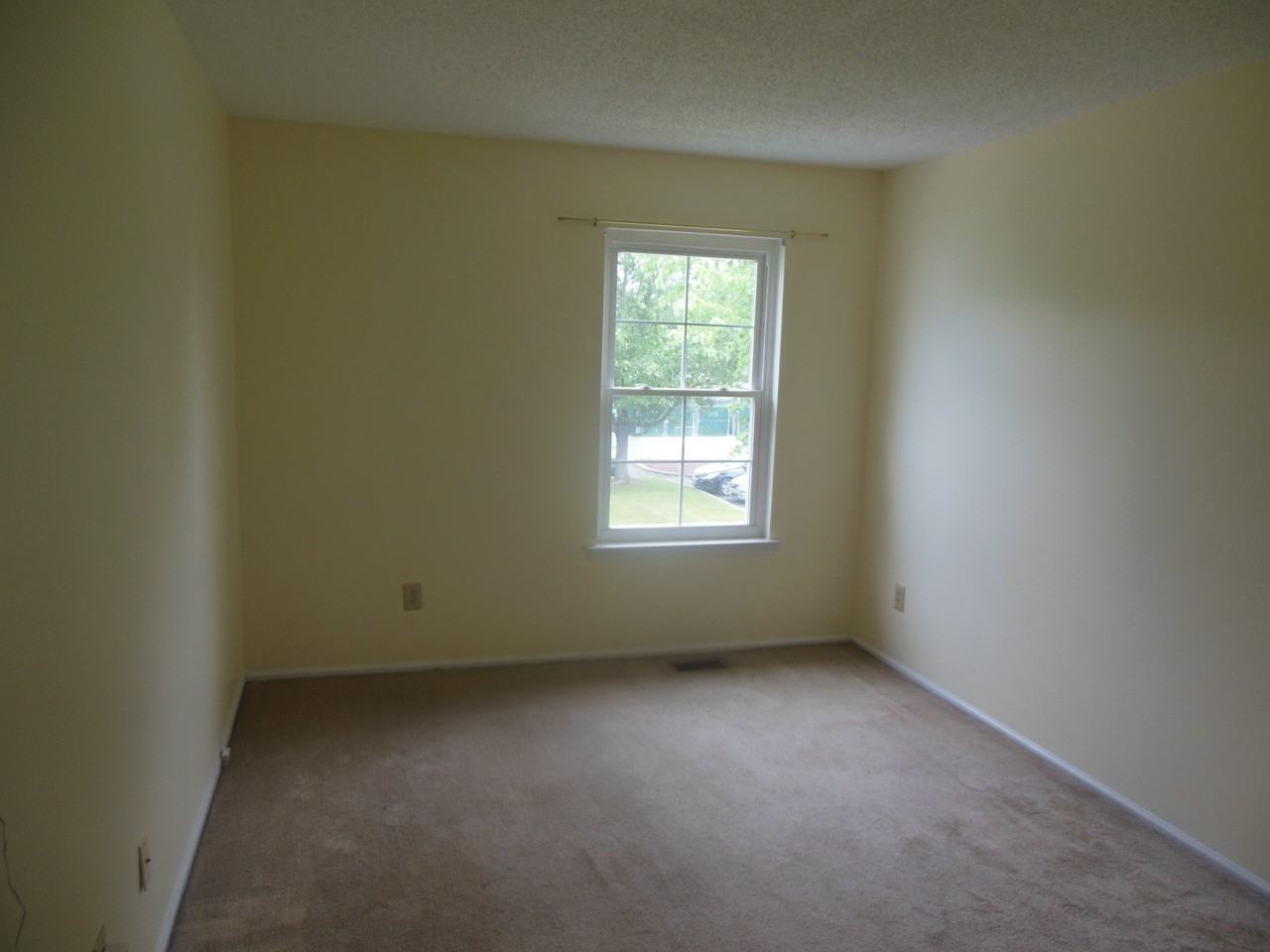 41 Tanglewood Ct #41 - Photo 3 of 18