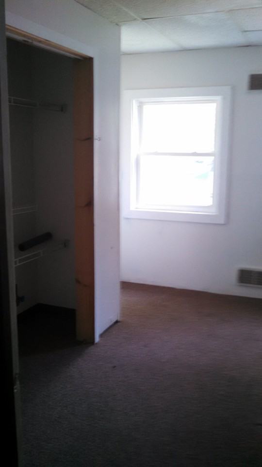 40 6th Ave - Photo 3 of 9