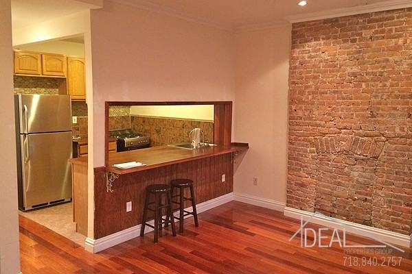731 Franklin Ave - Photo 2 of 9
