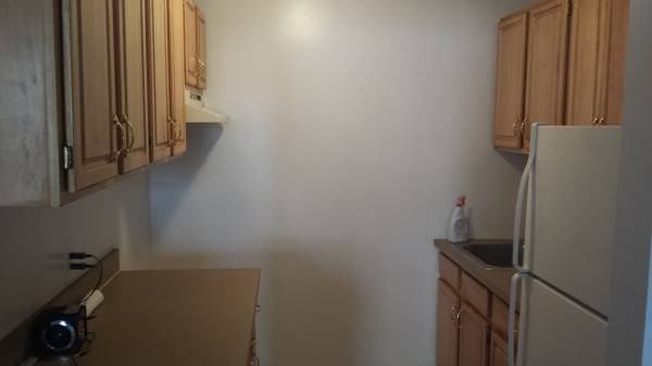 131 Irving Ave - Photo 2 of 2