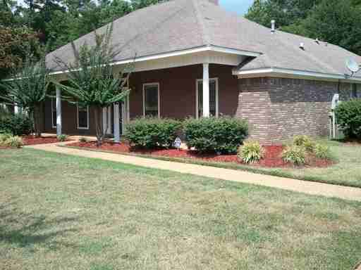 923 Mountain Crest Drive - Photo 2 of 2