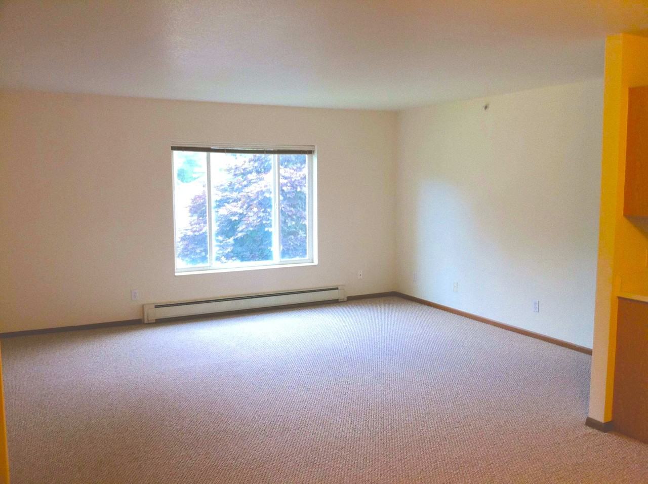500 Monroe St - Photo 2 of 4