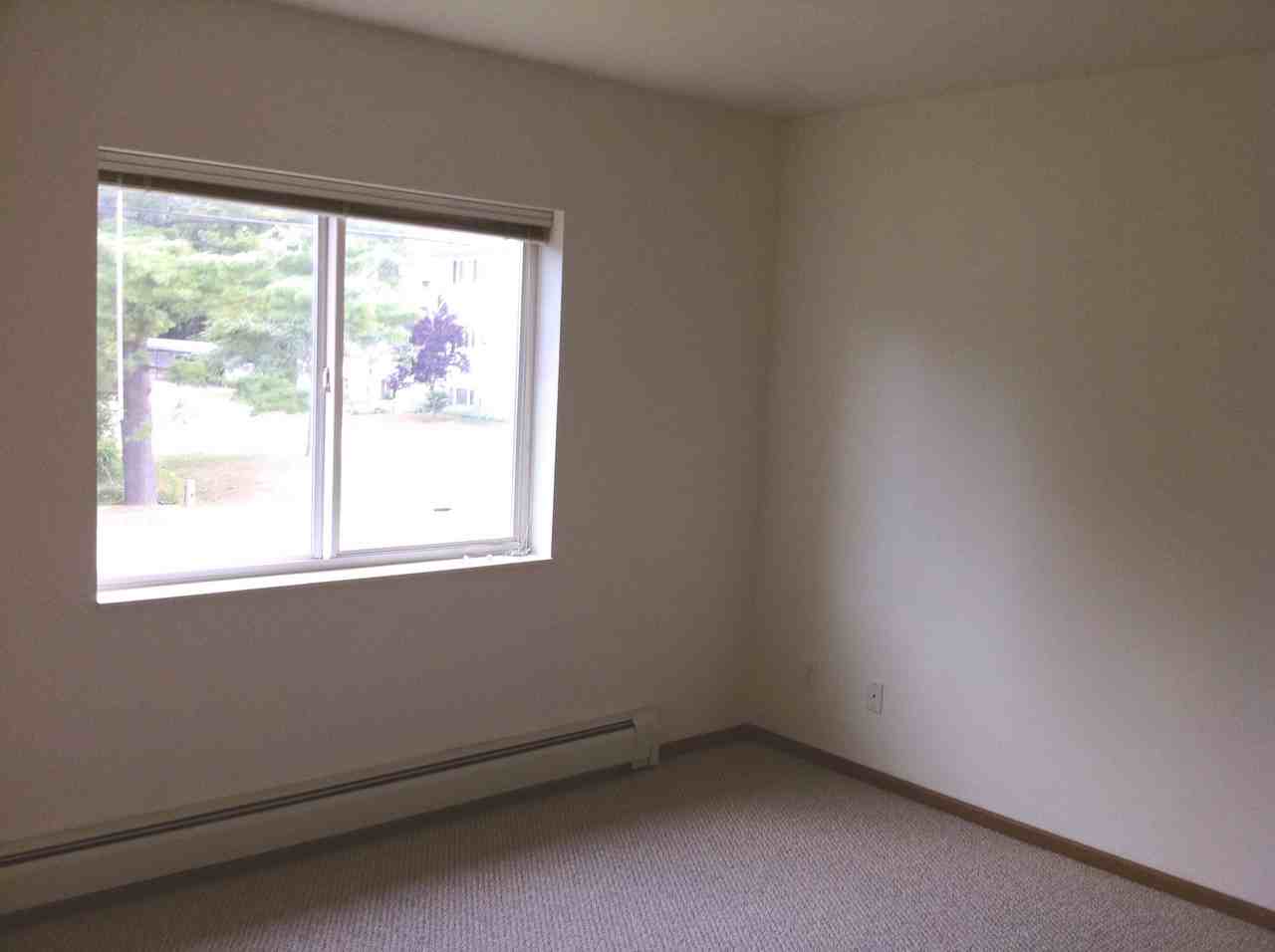 500 Monroe St - Photo 3 of 4