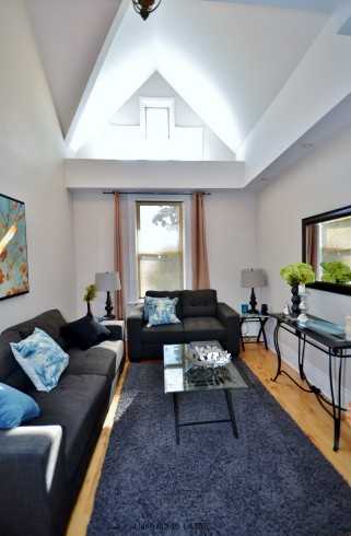 140 Langarth St E - Photo 2 of 11