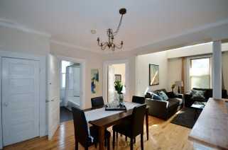 140 Langarth St E - Photo 3 of 11