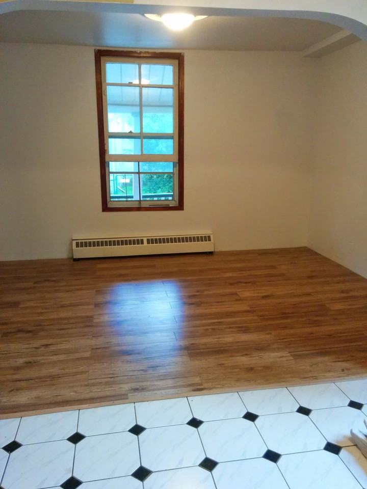 141 York St - Photo 2 of 8