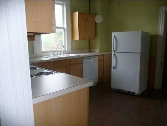 8 Wesson Ave #B - Photo 3 of 7