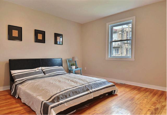 8560 15e Avenue - Photo 2 of 5