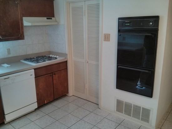 1133 Shadyglen Cir #0 - Photo 3 of 4