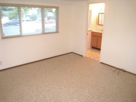 1065 Cuesta Dr - Photo 3 of 4