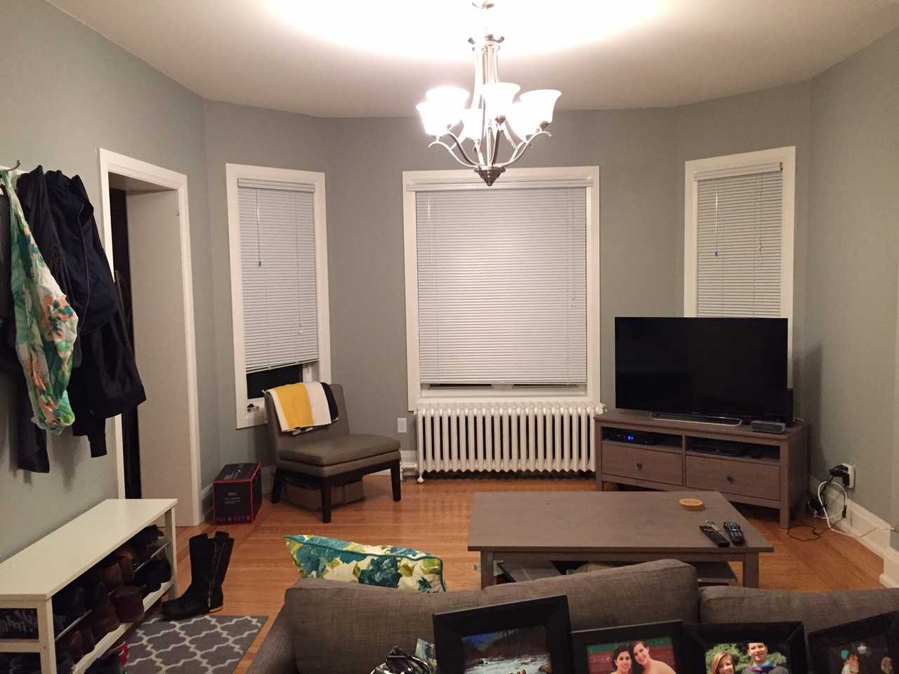 100 Glenlake Ave #2W, Toronto, ON M6P 1E4 1 Bedroom Apartment for  $1,549/month - Zumper