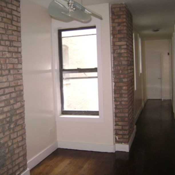 436 Bleecker St - Photo 2 of 3