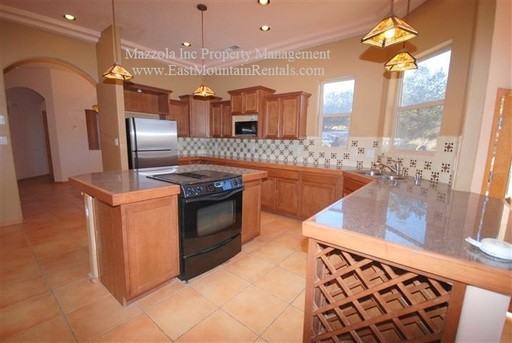 32 Holiday Loop - Photo 3 of 9