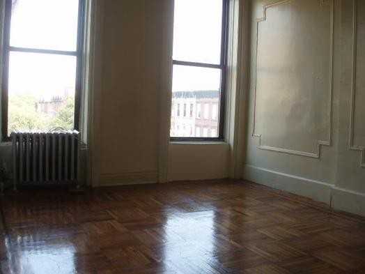230 Ocean Ave - Photo 3 of 7