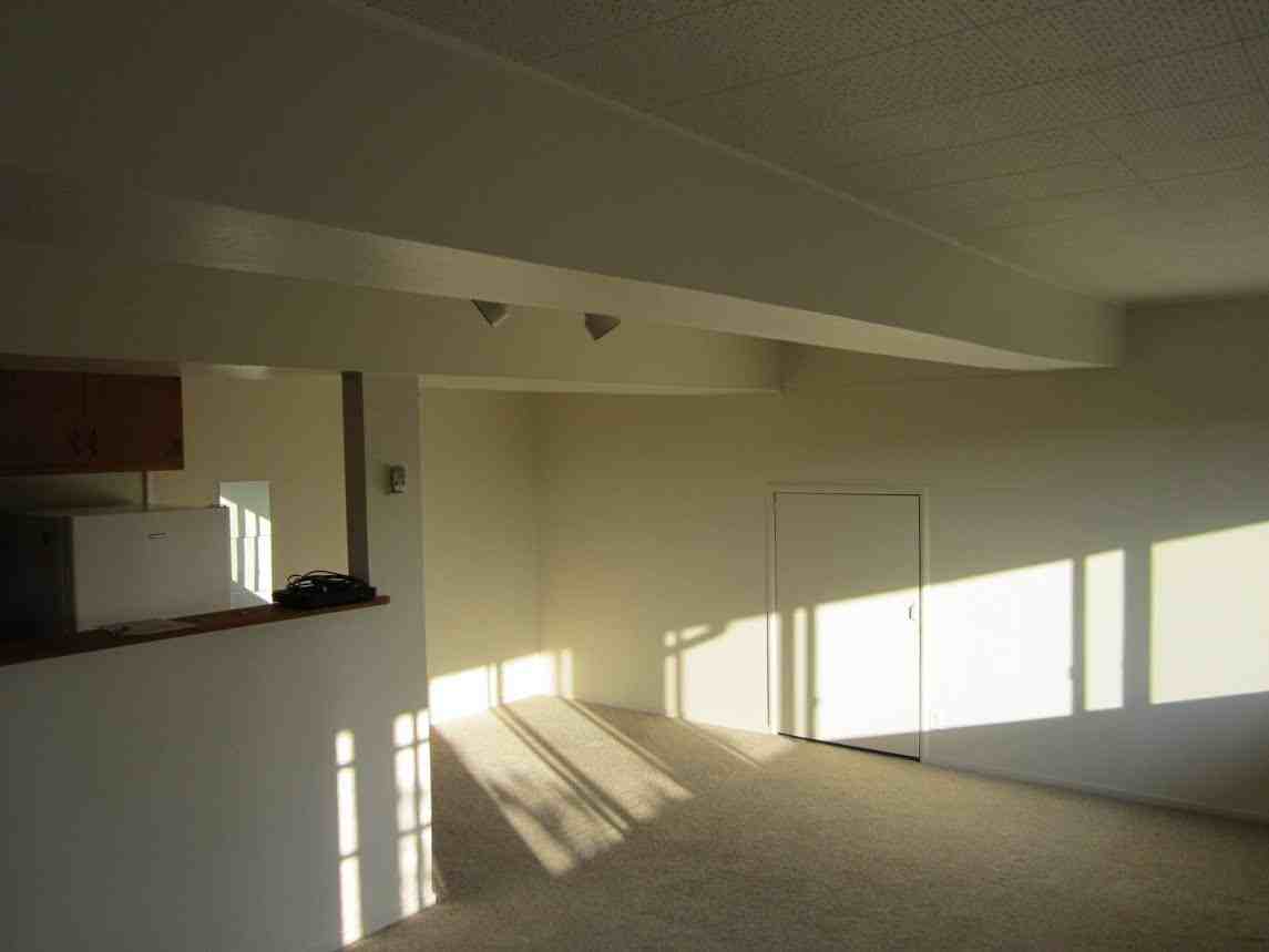 2201 Oakvale Rd - Photo 3 of 6