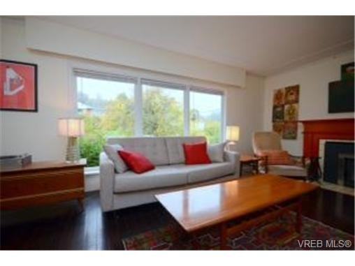 3813 Hobbs St - Photo 3 of 5