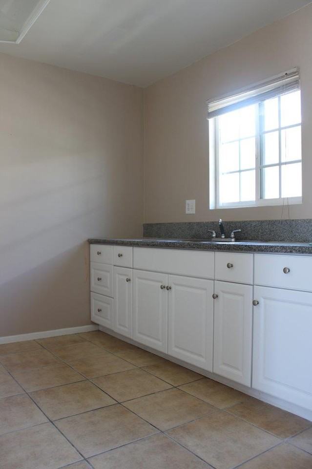 2350 Lewis Ave #D - Photo 3 of 7