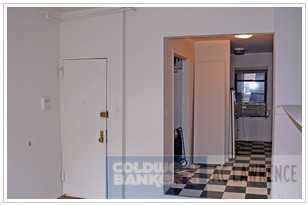 210 E 88th St #13 - Photo 2 of 3