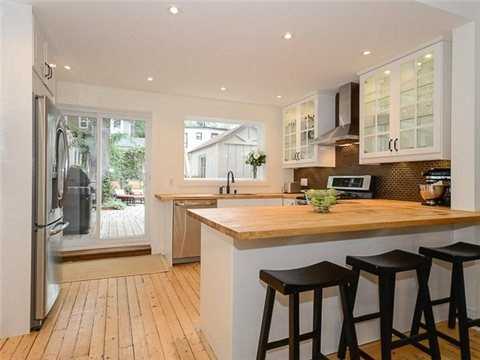 107 Bowmore Rd - Photo 2 of 7