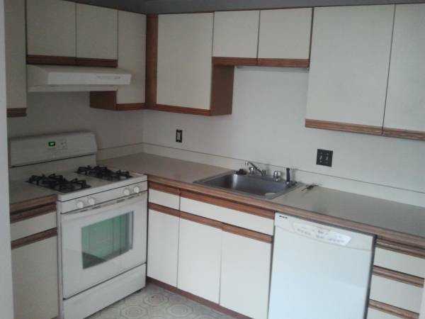 63 Illinois St #B5 - Photo 3 of 6