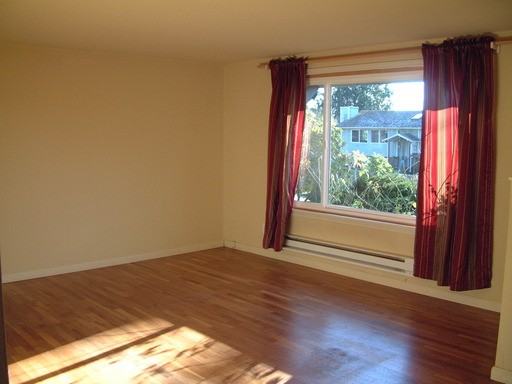 5504 S Wallace St - Photo 3 of 8