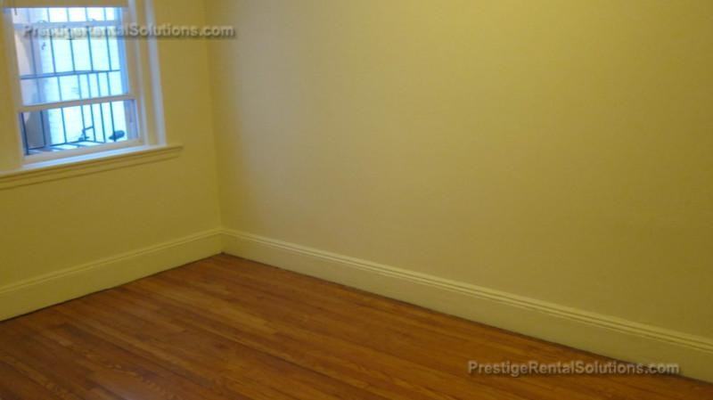 127 Sutherland Rd #A - Photo 2 of 4