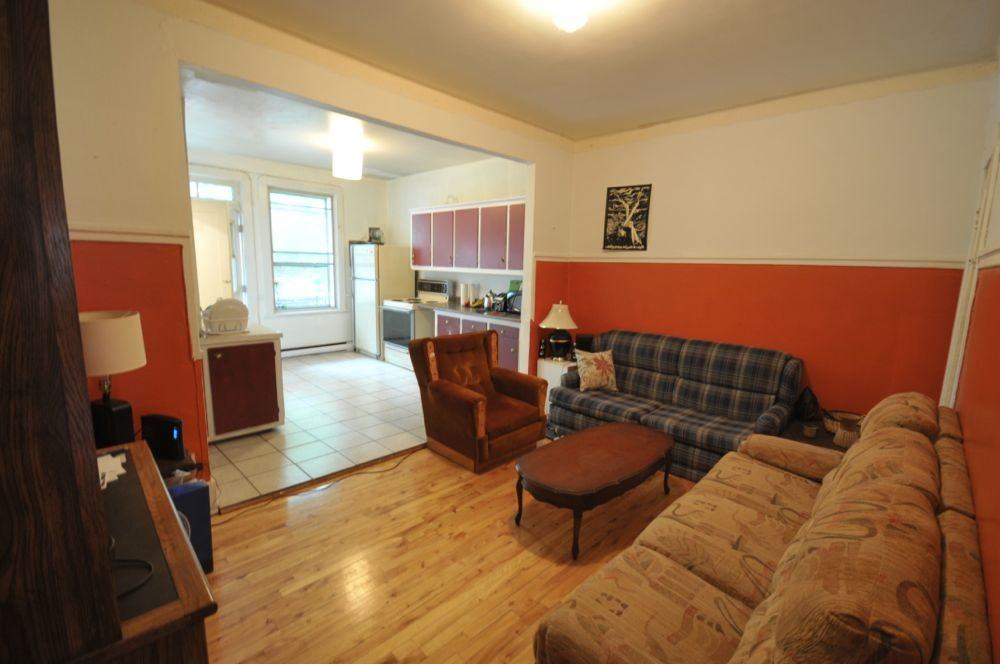 4366 Rue de Bullion - Photo 2 of 14