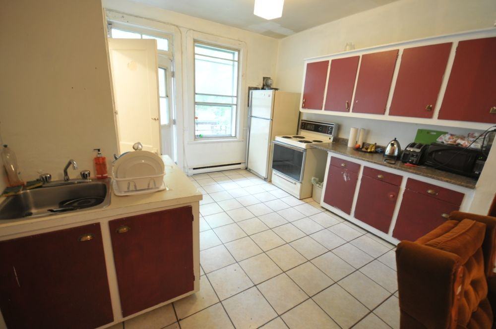 4366 Rue de Bullion - Photo 3 of 14