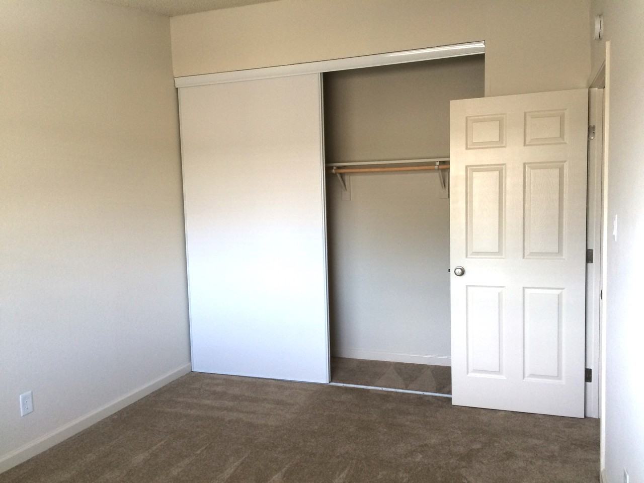 2195 McLaughlin Ave - Photo 2 of 8