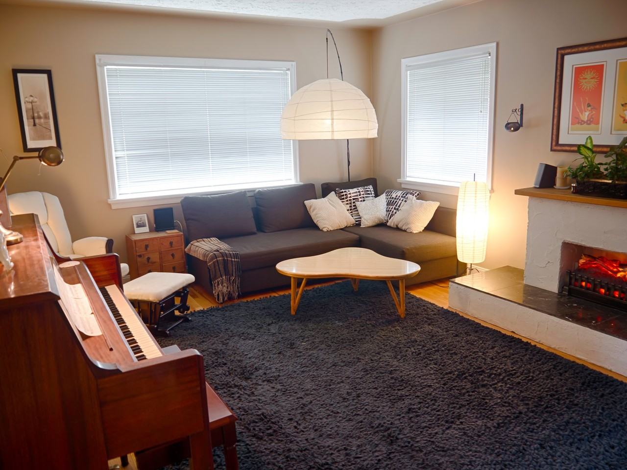 1428 7a St NW - Photo 2 of 10