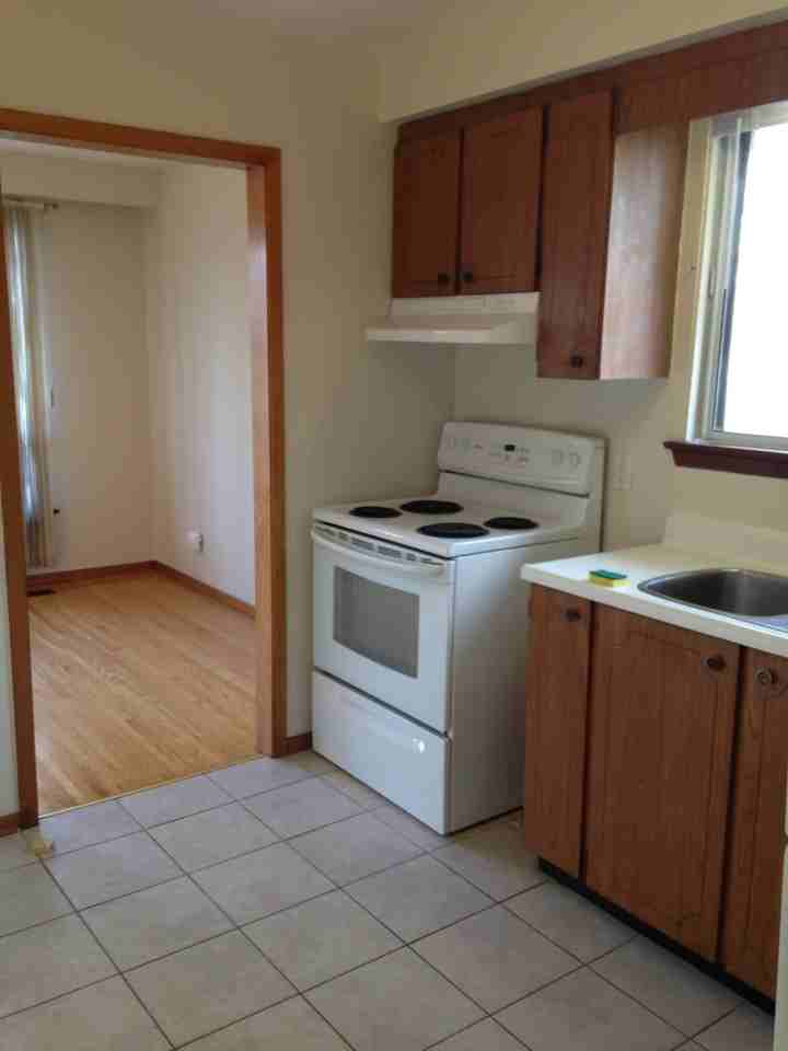 525 Morrish Rd - Photo 3 of 10