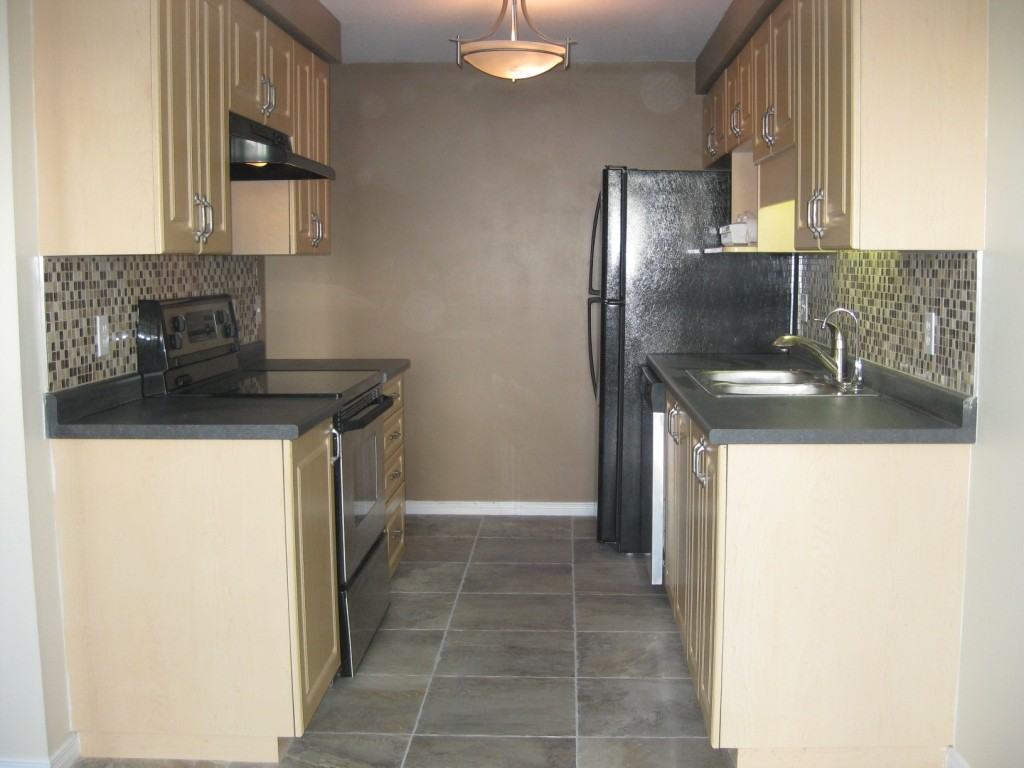 72 Foxglove Crescent - Photo 3 of 9