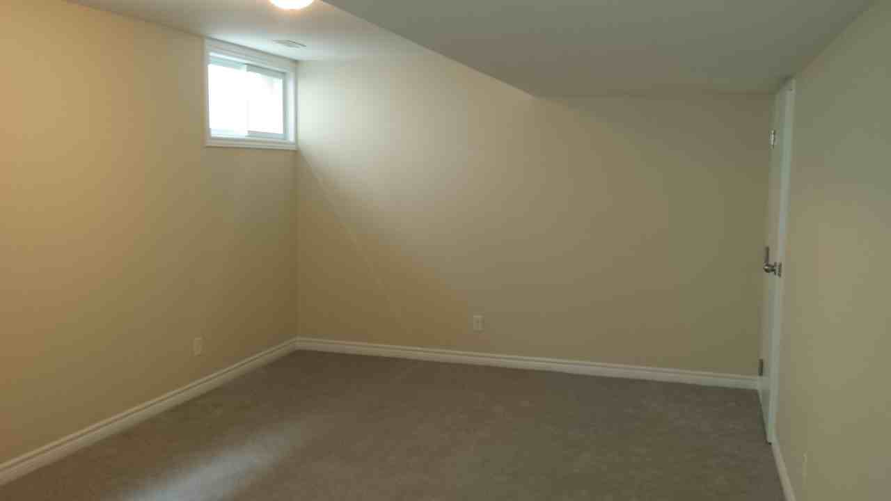 1448 Evergreen Dr #2 - Photo 3 of 11