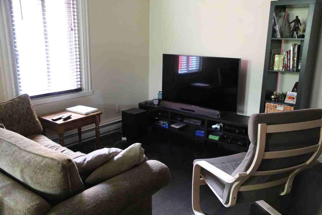 6810 Avenue Casgrain - Photo 2 of 10